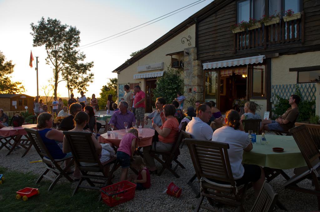Le Bourdieu Hotel Durfort  Exterior photo